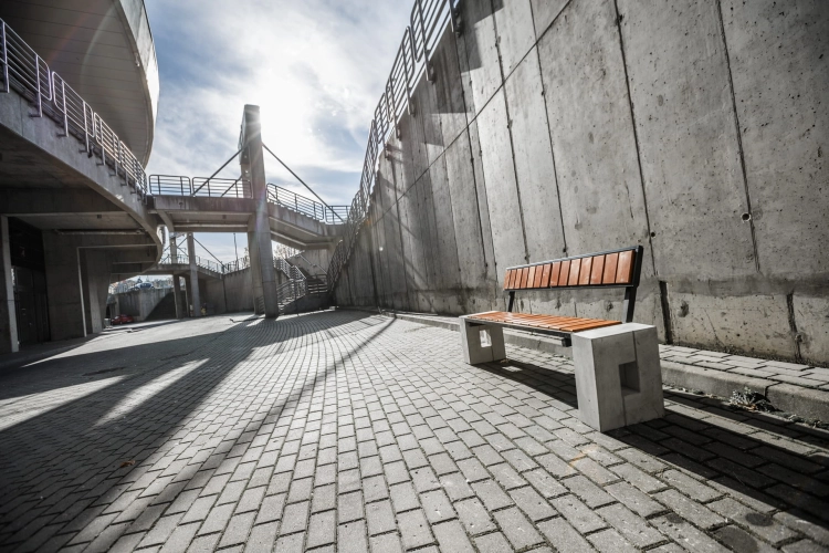 Parkbank_Roma_Prestige_1.jpg