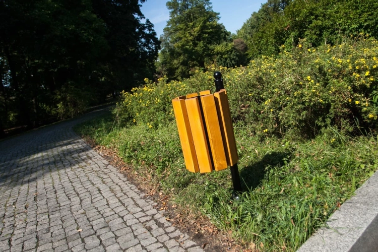 Mülleimer_Genf_7.jpg