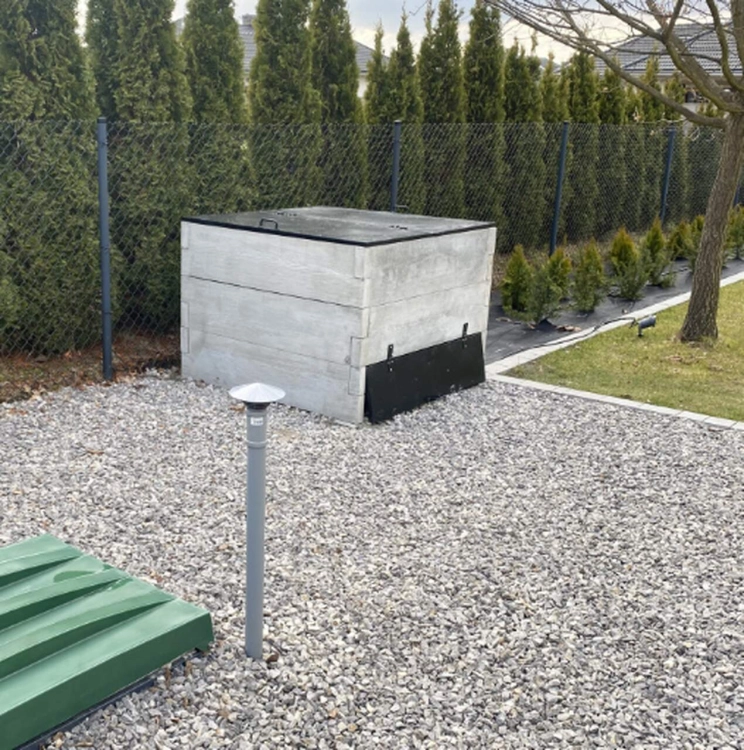 einkammer_betonkompostierer_brett_1.jpg