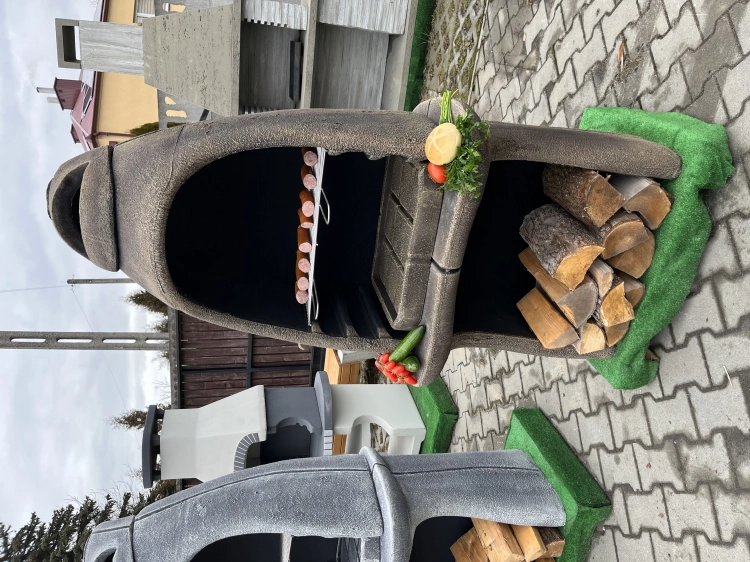 Steingrill Anthrazit-Weiß – robuster Holzkohlegrill für den Garten in Pankow