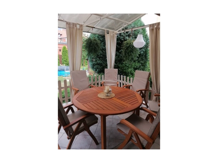 Gartentisch Holz rund COCOS 140 oder 180 cm Durchmesser 140 cm (15).webp