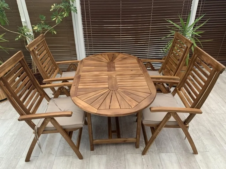 Terrassentisch ausziehbar aus Akazienholz Marsylia (2).webp