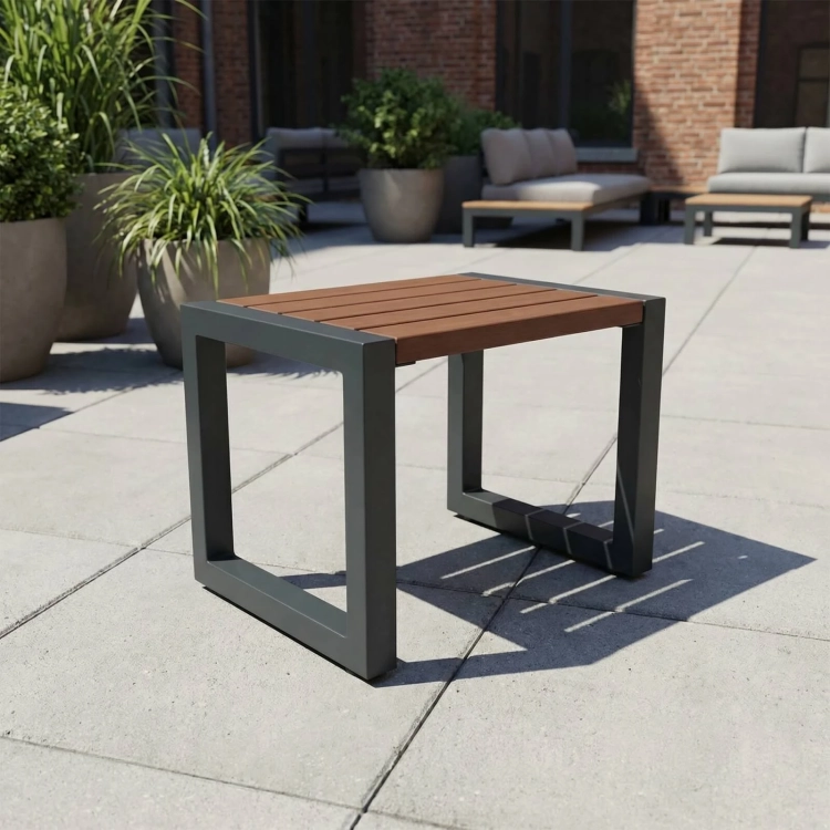 Gartenhocker modern Erlenholz – Zeitloses Design und natürliche Stabilität mercurius.webp