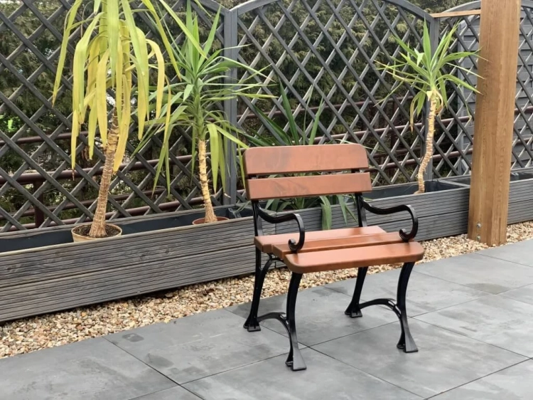 Gartenstuhl mit Armlehne Alu Holz Royal Farbe Kirsche tarras.webp