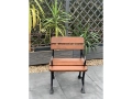 Gartenstuhl mit Armlehne Alu Holz Royal.webp