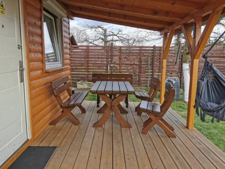 Gartenbank Holz massiv exklusiv mit Rueckenlehne 7