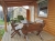 Gartenbank Holz massiv exklusiv mit Rückenlehne garten und tarrase.webp