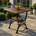 Massiver Gartentisch ROYAL 75x75 cm – Erlenholz & Gusseisen – Gastronomie Qualität mercurius.webp