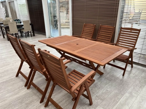 Gartenmöbel Set aus Eukalyptusholz Bradford Tisch (200x100 cm) + 6 Calgary Stühle Berlin Mercurius.webp