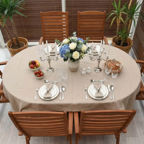 Gartenmöbel-Set aus Eukalyptusholz Ovaler Tisch Oldham + 4 Calgary Stühle Berlin Mercurius.webp