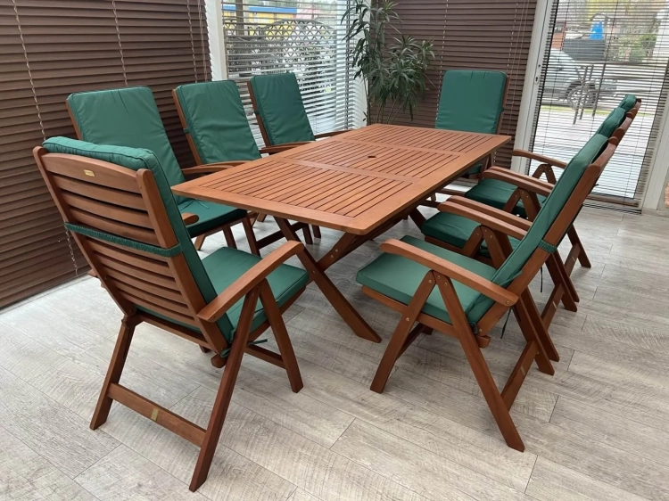 Gartenmöbel-Set aus Eukalyptusholz Tisch Bradford (200x100 cm) + 8 Calgary Stühle green.webp