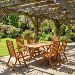 FSC®-zertifiziertes Gartenmöbel-Set: Klapptisch Bradford (160x90 cm) + 6 Calgary Stühle