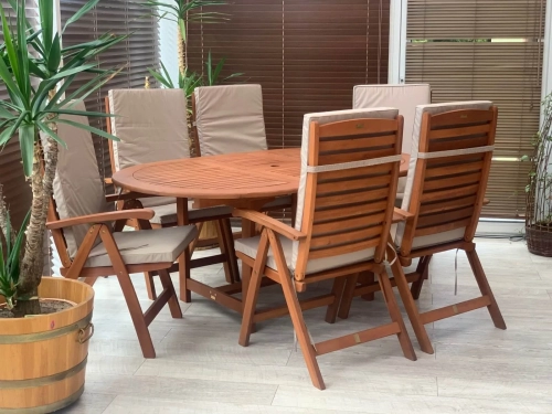 Gartenmöbel-Set aus Eukalyptusholz Ovaler Tisch Oldham + 6 Calgary Stühle beige.webp