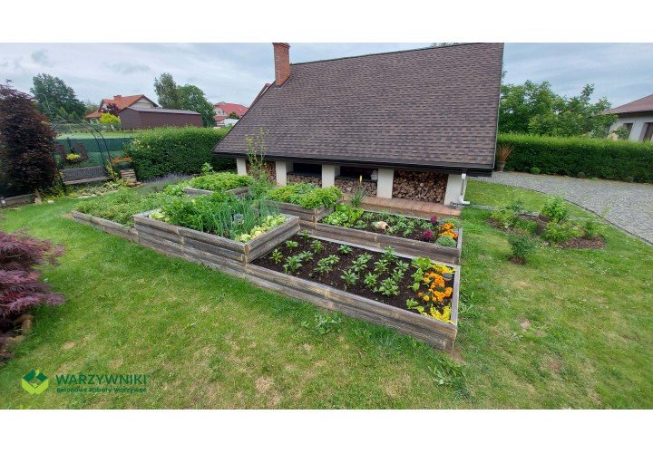 Hochbeet-aus-Beton-in-Holzbrett-Optik-Form-6-Typ-T-H-29-cm-4.jpg